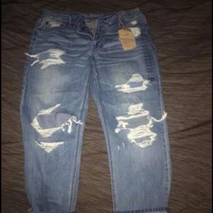 Brand New/Never Worn American Eagle Cropped Pants